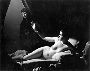 Bare Danae von Jean Straker