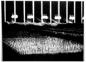 Drucke von Der Albert-Speer-Dom des Lichtes auf der Nürnberger Rallye. Sperr wurde später im Jahrzehnt vor dem Zweiten Weltkrieg Reichsminister für Bewaffnung Propaganda-Plakate Drucke: Nürnberg / 1937