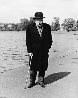 Park Scenes From The Past Drucke: An Old Man in the Park