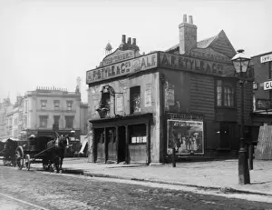 East London History Drucke: The Old Vine Tavern