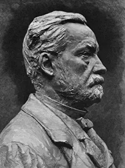 French Scientist History Drucke: Pasteur Sculpture