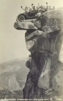 Yosemite Valley Scenic Views Drucke: Precariously perched Studebaker Six - Yosemite