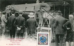 Vintage Biplane Aircraft Drucke: Preparing for Flight