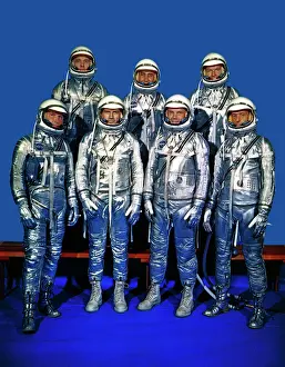 Drucke von Die Original-Seven des Space Projects von NASA: Oben links bis rechts: Alan Shepard und Wally Schirra; Mitte links bis rechts Gus Grissom und Deke Slaton. Untere Reihe (links bis rechts): Walter M Erforschung Des Weltraums Drucke: Projekt Merkur 7