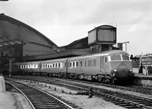 Bristol Temple Meads Station Drucke: Pullman train at Bristol Temple Meads station