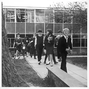 Schüler aus der Mittelschule Holmshill