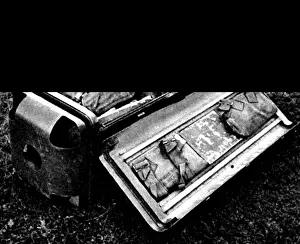 Operation Market Garden Images Drucke: Radio Set in a Parachute Container; Second World War, 1944