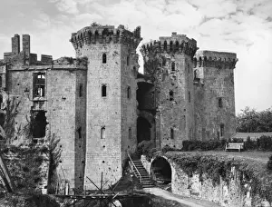 Monmouthshire History Drucke: Raglan Castle