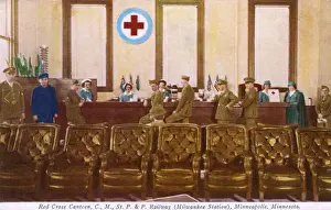 Drucke von Rotkreuzkantine am Bahnhof Milwaukee (Bestandteil der Eisenbahn Gesellschaft Chicago-Milwaukee-St.-Paul und Pacific), Minneapolis, Minnesota, USA Minnesota Drucke: Rotkreuzkantine Minneapolis Minnesota Vereinigte Staaten 1940er Jahre