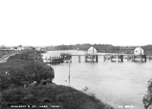 Fluss Bann und Heuschleuchten von Toome