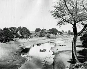 Indian River Landscape Drucke: River scene, India