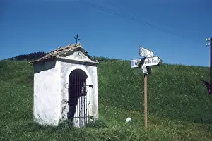 European Country Roads Drucke: Roadside shrine, Austria