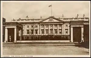 London Landmark Architecture Drucke: Royal Mint Facade