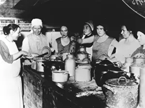 Traditional Russian Cooking Methods Drucke: Russian Communal Kitchen