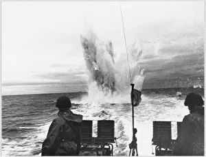 World War History Images Drucke: Russian Depth Charge