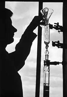 Scientist In Lab Drucke: Scientist at Work 1950S