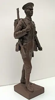 Drucke von Gipsabguß eines Sergeanten der Grenadier Guards im Marschgeleise. Ex Familien-Sammlung. George Edward Wade (1853-1933) George Edwards Drucke: Sergeant der Grenadier Guards im Marschgeleise