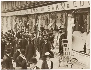 Feminist Movement History Drucke: Shop Windows Smashed