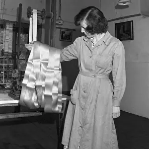 Textile Manufacturing Process Drucke: Silk / Finished Yarn