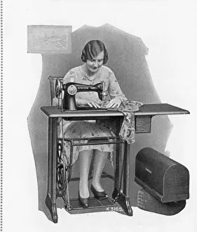 Sänger Schneidemaschine - einziehbarer Tisch mit einem Fächer aus einer Drawer