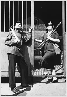 Bolshoi Theatre History Drucke: Singers Firewatching