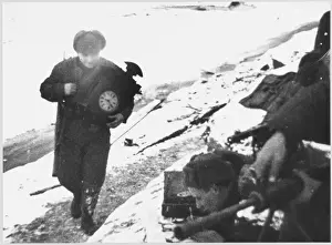 Eastern Front Operations Drucke: Soviet Soldier & Clock