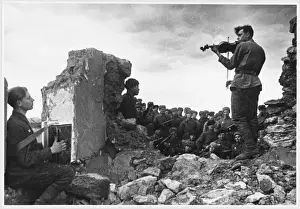 Eastern European Historical Landmarks Drucke: Soviet Troops Relax