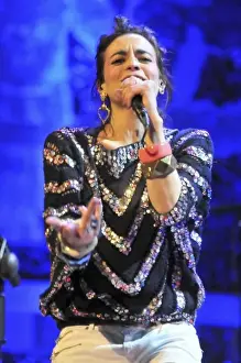 Spanish Singer Drucke: SPAIN. Bebe. 17 / 02 / 2012