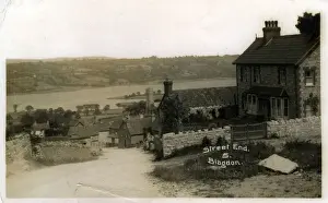 Village Life In Somerset Drucke: Street End