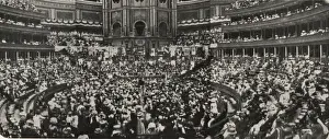 Suffragettes In London Drucke: Suffrage demonstration Albert Hall 1908