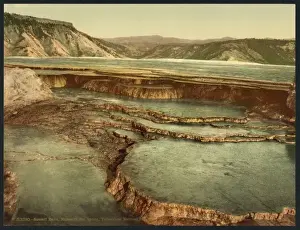 National Park Views Drucke: Summit Basin, Mammoth Hot Spring, Yellowstone National Park