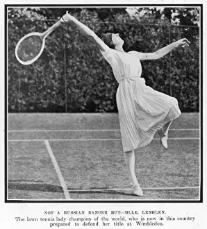Suzanne Lenglen Tennis Drucke: Suzanne Lenglen taking a shot