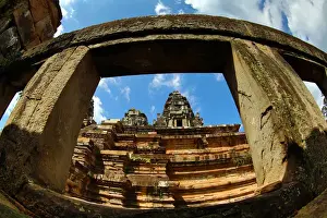 Religiös Drucke: Der Ta-Keo-Tempel im khmenischen Tempeltypus in Angkor bei Siem-Reap im Kambodscha