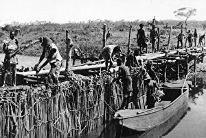 Belgian Congo History Drucke: Temporary dam construction on River Dangu