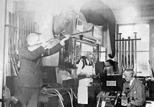 Testen von Gewehren 1930er Jahre