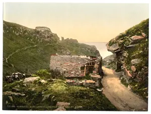 König Artus Drucke: Tintagelsburg von König Artus aus der Tälerei in Cornwal und England.