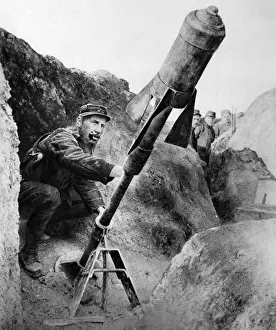French Soldier Drucke: Torpedo-shell