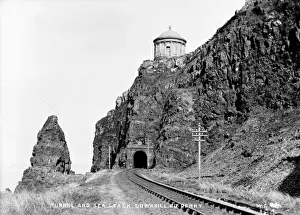 Tunnel Drucke: Tunnel und See Stacks, Down Hill, Co Londonderry