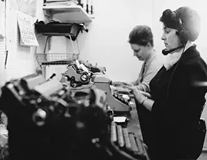 Vintage Television Studios Drucke: TV Studio Typists 1960S