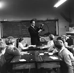 Vintage Classroom Decor Drucke: Unusual Lesson