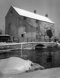 English Winter Scenes Drucke: Upton Mill in Winter