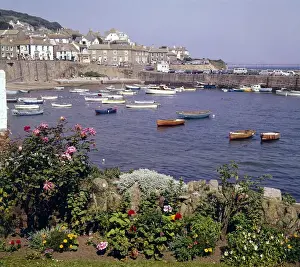 Coastal Views Of Cornwall Drucke: View of boats at Mousehole, Cornwall