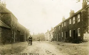 Yorkshire Village Scene Drucke: The Village