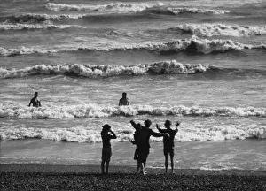 East Sussex Coast Drucke: Waves at Brighton