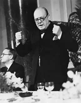 Winston Churchill hält einen Vortrag im Jahr 1941