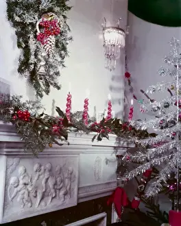 Historical Christmas Customs Drucke: Wreath, Decking, Tree