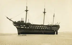 Drucke von Trümmer eines Schiffes der Linie - stranden bei Bideford, Devon Datum: um die Jahrzehnte 1910 Bideford Drucke: Rump eines Fregattenlinienschiffs auf dem Strand von Bideford in Devon