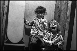 Vintage Childhood Photos Drucke: Young sisters in pyjamas