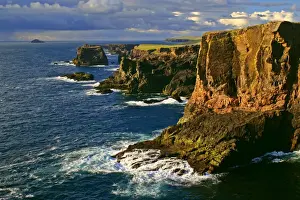 Rugged Coastline Images Drucke: Basalt cliffs rugged basalt cliffs of Eshaness in last evening light Eshaness
