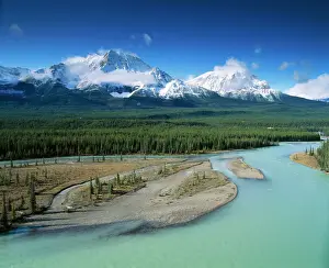 Kanadische Rocky Mountains Drucke: Kanada Fluss Athabasca und Berge der Römerkette im nationalen Jasper-Park in Alberta Kanada